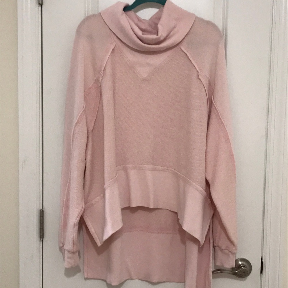 Free People- Pull over